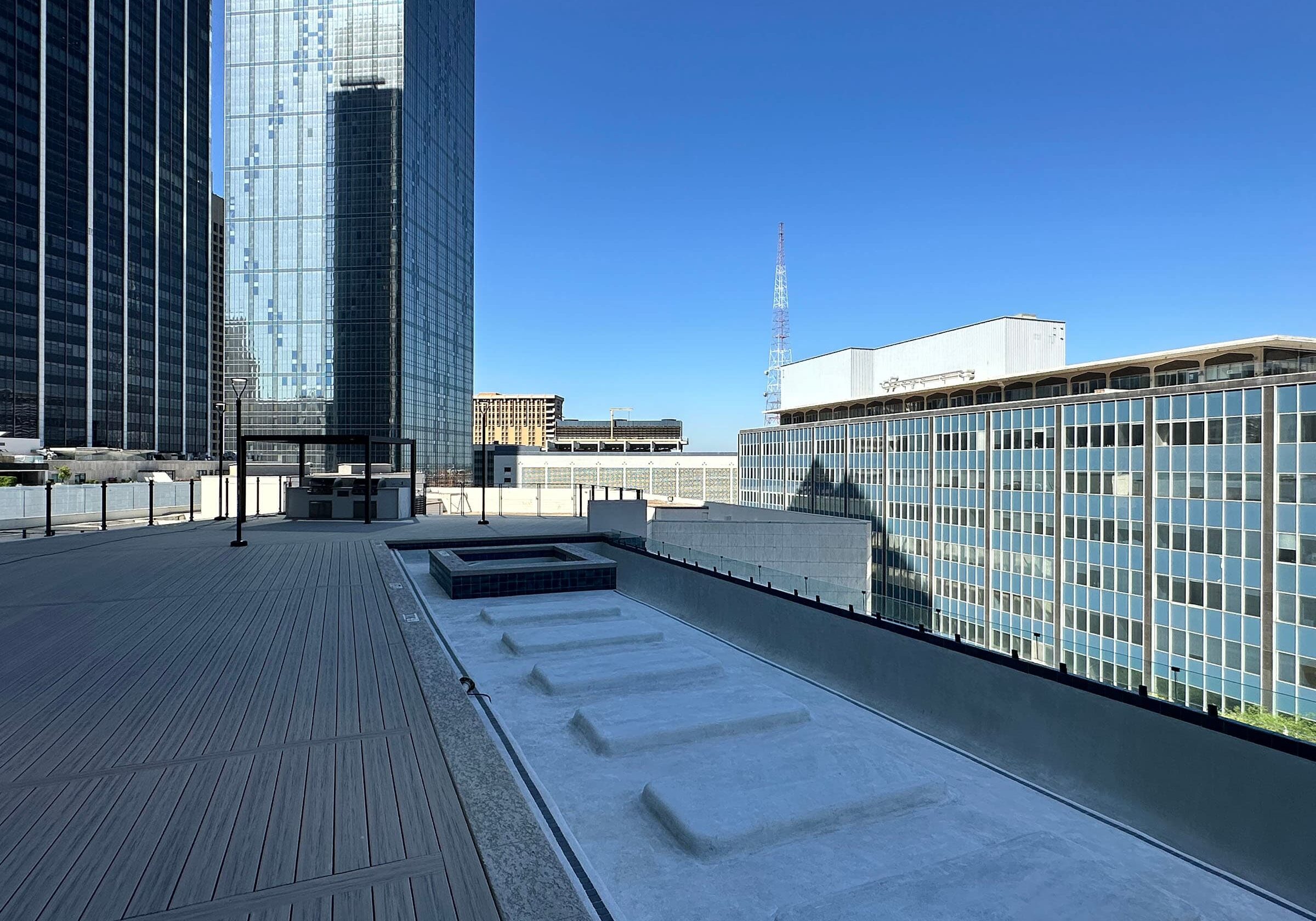 Mosaic Dallas: Rooftop Pool Deck